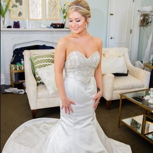 Simone Carvalli Wedding Gown